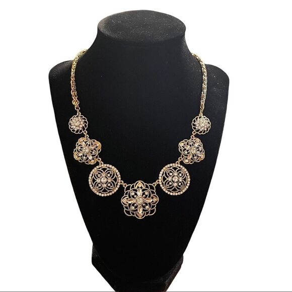 NWOT Charter Club gorgeous statement two tone necklace - Picture 1 of 3